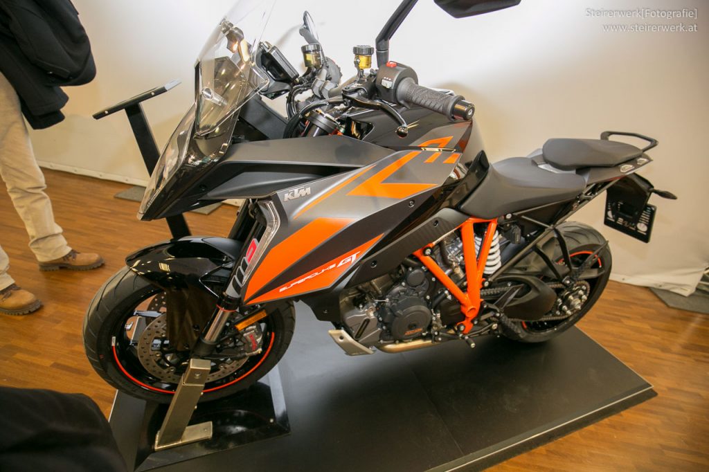 KTM 1290 Super Duke GT