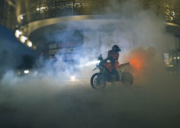 KTM Motohall Night